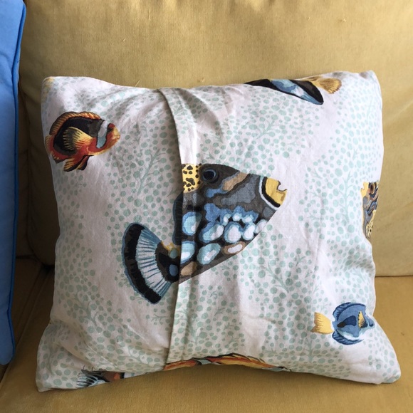 2 Gently used fish pillow case - Picture 2 of 8